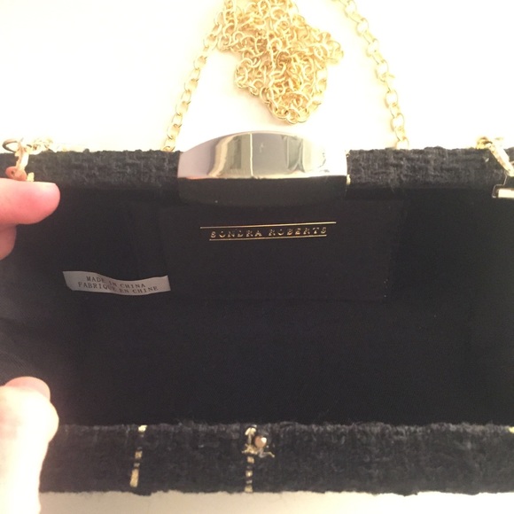 Sondra Roberts black and gold textured clutch NEW - Picture 5 of 7